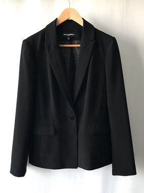 Karl Lagerfeld Paris Classic Black Blazer Size 8 structured tailored lined